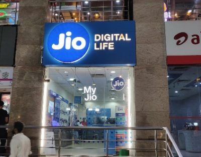 Jio introduces new prepaid plans with DisneyPlus Hotstar subscription | जियो ने डिजनीप्लस हॉटस्टार की सदस्यता वाले नये प्रीपेड प्लान पेश किए Jio introduces new prepaid plans with DisneyPlus Hotstar subscription | जियो ने डिजनीप्लस हॉटस्टार की सदस्यता वाले नये प्रीपेड प्लान पेश किए