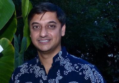 Automakers will have to compulsorily offer biofuel vehicles in six months: Gadkari | ऑटो निर्माताओं को छह महीने में जैव ईंधन वाहनों की पेशकश अनिवार्य रूप से करनी होगी: गडकरी