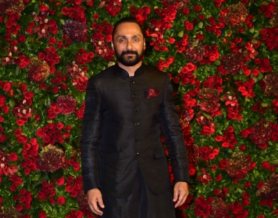 ZEE5 unveils the first look of Leander Paes-Mahesh Bhupathi's non-fiction series 'Break Point' | जी5 ने लिएंडर पेस-महेश भूपति की नॉन-फिक्शन सीरीज 'ब्रेक प्वाइंट' का पहला लुक जारी किया ZEE5 unveils the first look of Leander Paes-Mahesh Bhupathi's non-fiction series 'Break Point' | जी5 ने लिएंडर पेस-महेश भूपति की नॉन-फिक्शन सीरीज 'ब्रेक प्वाइंट' का पहला लुक जारी किया