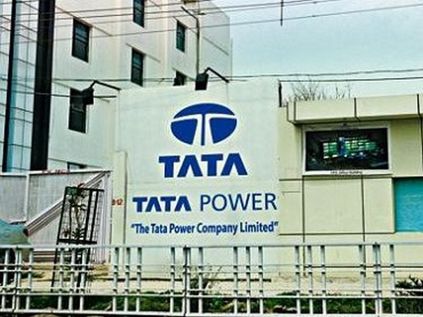 Tata Power unit gets contract for 330 MW solar project in Madhya Pradesh | टाटा पावर की इकाई को मध्य प्रदेश में 330 मेगावाट क्षमता की सौर परियोजना का ठेका मिला