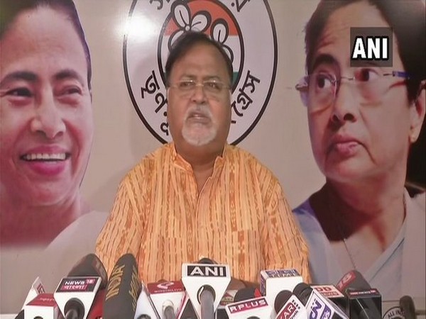 बंगाल कैबिनेट ने एथेनॉल, डेटा प्रोसेसिंग पर नीतियां बनाने का फैसला किया - Hindi News | Bengal cabinet decides to frame policies on ethanol, data processing | Latest business News at Lokmatnews.in