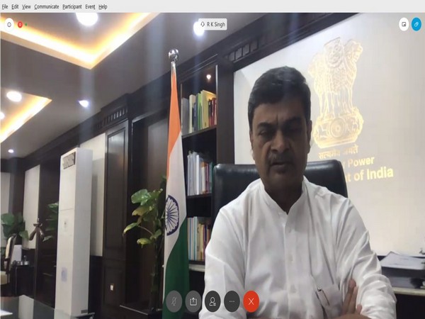 Sembcorp, Adani, Renew lowest bidders in wind power projects auction | पवन ऊर्जा परियोजनाओं की नीलामी में सेम्बकार्प, अडाणी, रिन्यू सबसे कम बोली लगाने वाली कंपनियां