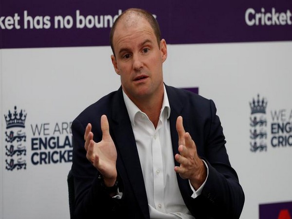 The tease of this defeat will trouble England in the rest of the Test as well: Strauss | इस हार की टीस बाकी टेस्ट में भी इंग्लैंड को परेशान करेगी : स्ट्रॉस