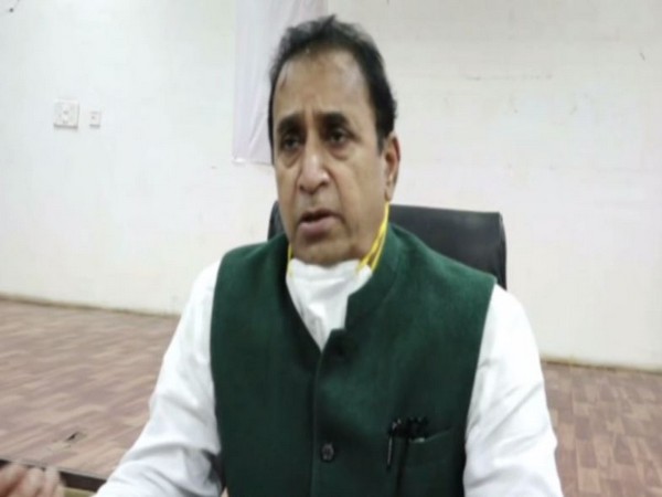 उच्चतम न्यायालय ने भ्रष्टाचार के मामले में दर्ज प्राथमिकी रद्द करने की अनिल देशमुख की याचिका खारिज की - Hindi News | Supreme Court dismisses Anil Deshmukh's plea to quash FIR registered in corruption case | Latest india News at Lokmatnews.in