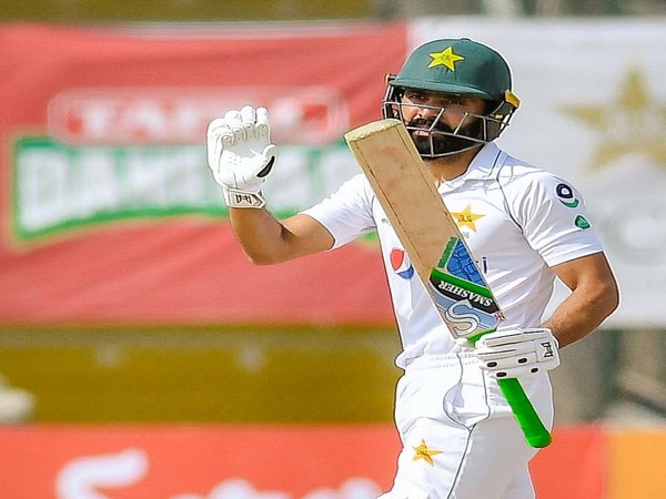 212 for 4 for Pakistan | पाकिस्तान के चार विकेट पर 212 रन