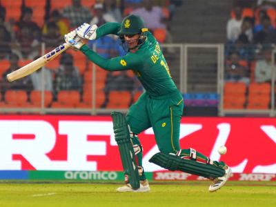 Quinton de Kock breaks Gibbs ODI ton record as South Africa trounce Pakistan in 2nd ODI