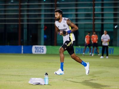 Wonderful if Pandya returns to No 7 spot in Tests : Robin Uthappa