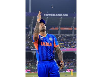 T20 WC: Indian skipper Suryakumar Yadav maintains 'no handshake' tradition with Pakistan captain at toss