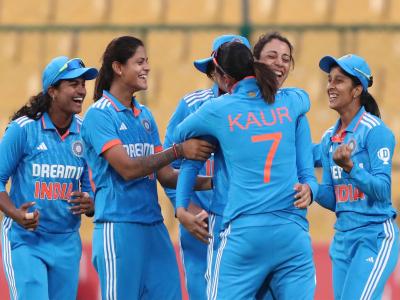 India-W win toss, opt to bowl first against Australia-W in Canberra T20I