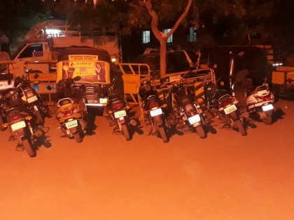 120 vehicles seized in Kalaburagi for violating lockdown orders | 120 vehicles seized in Kalaburagi for violating lockdown orders