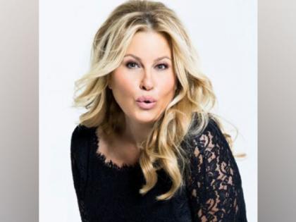 Jennifer Coolidge returning for HBO's 'White Lotus' season 2 | Jennifer Coolidge returning for HBO's 'White Lotus' season 2