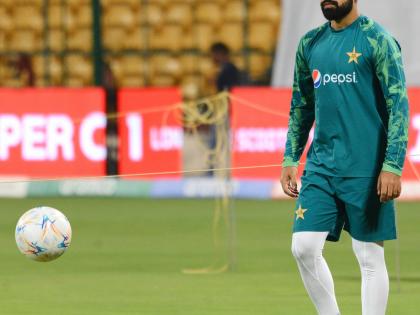Men’s ODI WC: Pakistan all-rounder Shadab Khan out of the Bangladesh clash due to concussion | Men’s ODI WC: Pakistan all-rounder Shadab Khan out of the Bangladesh clash due to concussion