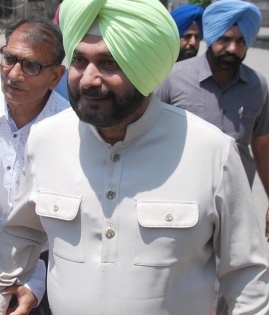 Cong insulted Dalits by saying Punjab polls to be fought under Sidhu: BJP | Cong insulted Dalits by saying Punjab polls to be fought under Sidhu: BJP