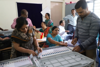 Polling held peacefully at 2 K'taka assembly seats | Polling held peacefully at 2 K'taka assembly seats