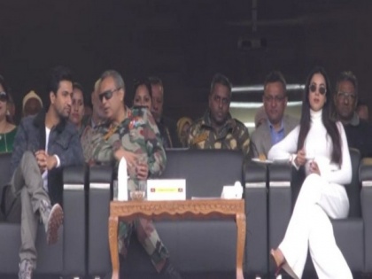 Indian Army brings 'Umeed Ki Sehar' for the Uri youth in presence of Bollywood celebs | Indian Army brings 'Umeed Ki Sehar' for the Uri youth in presence of Bollywood celebs