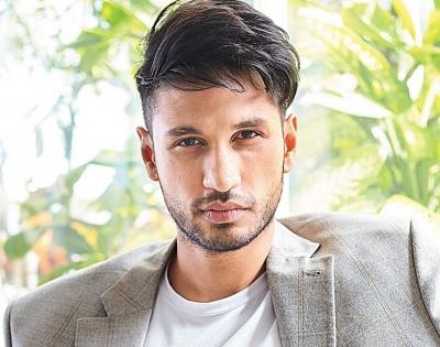 Arjun Kanungo releases 3 tracks from debut studio album 'Industry' | Arjun Kanungo releases 3 tracks from debut studio album 'Industry'