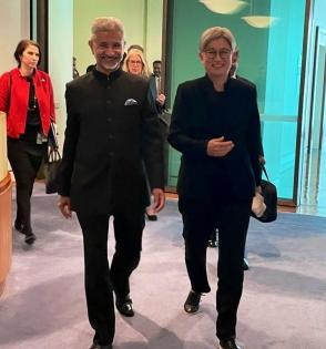 India relied on Russian weapons as West chose to arm military dictatorship: Jaishankar | India relied on Russian weapons as West chose to arm military dictatorship: Jaishankar