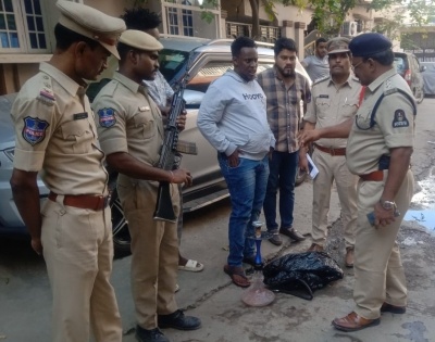 Hyderabad police conduct cordon and search operation for overstaying foreigners | Hyderabad police conduct cordon and search operation for overstaying foreigners
