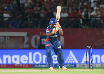 Pant's best game is to score down the ground but he's looking to score behind: Sanjay Bangar | Pant's best game is to score down the ground but he's looking to score behind: Sanjay Bangar