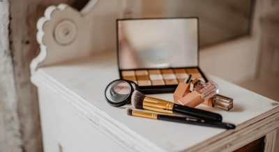 Makeup just got a Juicy makeover | Makeup just got a Juicy makeover Makeup just got a Juicy makeover | Makeup just got a Juicy makeover
