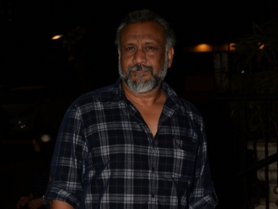 Anubhav Sinha tries making sense of R. Balki's quote on Ranbir, Alia and nepotism | Anubhav Sinha tries making sense of R. Balki's quote on Ranbir, Alia and nepotism