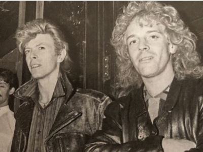 David Bowie saved rocker Peter Frampton from smoke-filled plane | David Bowie saved rocker Peter Frampton from smoke-filled plane