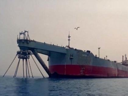 UN transfers oil from decaying tanker to avert environmental disaster | UN transfers oil from decaying tanker to avert environmental disaster UN transfers oil from decaying tanker to avert environmental disaster | UN transfers oil from decaying tanker to avert environmental disaster