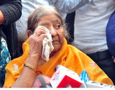 'No politics..': Zakia Jafri to SC against SIT clean chit to Gujarat CM | 'No politics..': Zakia Jafri to SC against SIT clean chit to Gujarat CM