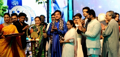 Invest in Bengali cinema, Mamata appeals to investors | Invest in Bengali cinema, Mamata appeals to investors