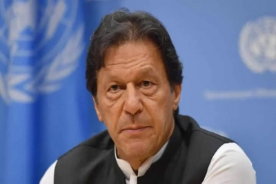 Pak Oppn parties submit no-confidence motion against PM Imran Khan | Pak Oppn parties submit no-confidence motion against PM Imran Khan