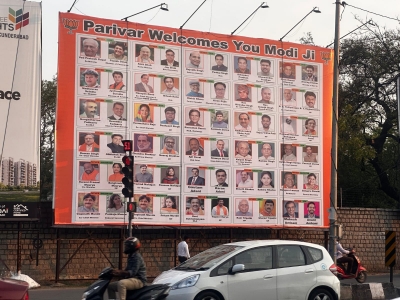 'Parivar welcomes you Modi Ji' hoardings come up in Hyderabad | 'Parivar welcomes you Modi Ji' hoardings come up in Hyderabad