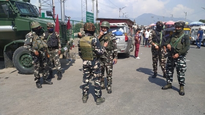 2 cops, soldier, foreign militant injured in J&K's Poonch operation | 2 cops, soldier, foreign militant injured in J&K's Poonch operation