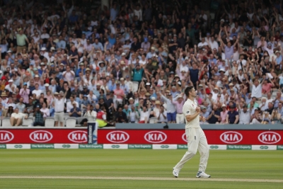 Eng v Pak 1st Test: Woakes, Buttler lead hosts to thrilling 3-wicket win | Eng v Pak 1st Test: Woakes, Buttler lead hosts to thrilling 3-wicket win