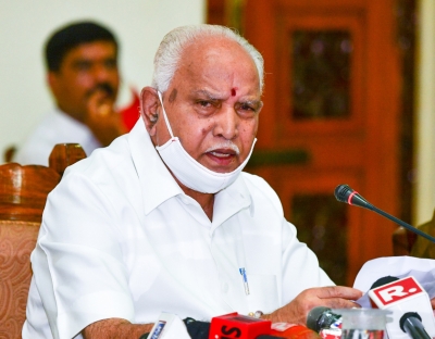Yediyurappa directs tough action against 150 absentee employees | Yediyurappa directs tough action against 150 absentee employees