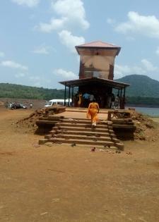 Goa village that emerges once a year remains underwater | Goa village that emerges once a year remains underwater
