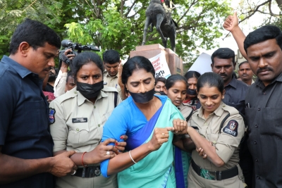 Sharmila detained in Hyderabad during protest on women's day | Sharmila detained in Hyderabad during protest on women's day