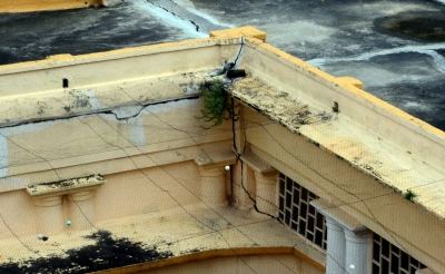 Political blame game starts over cracks in houses at Kolkata's Bowbazar | Political blame game starts over cracks in houses at Kolkata's Bowbazar Political blame game starts over cracks in houses at Kolkata's Bowbazar | Political blame game starts over cracks in houses at Kolkata's Bowbazar
