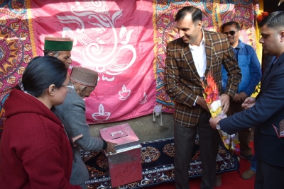 India's first voter casts vote at 105 in Himachal | India's first voter casts vote at 105 in Himachal