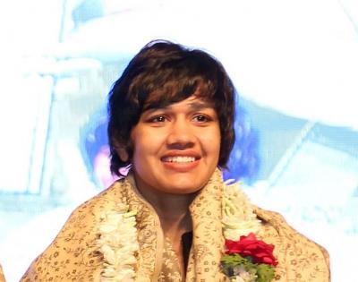 Babita Phogat credits success in wrestling to dad's strictness | Babita Phogat credits success in wrestling to dad's strictness Babita Phogat credits success in wrestling to dad's strictness | Babita Phogat credits success in wrestling to dad's strictness