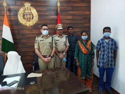 Telangana: Two Maoists surrender before police | Telangana: Two Maoists surrender before police