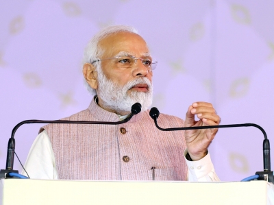 Oppn challenges PM's assertion that BJP alone fights corruption | Oppn challenges PM's assertion that BJP alone fights corruption