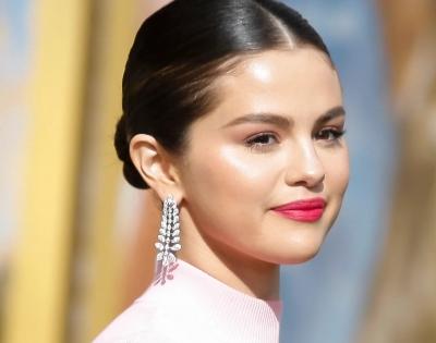 Selena Gomez 'didn't know how to cope with bipolar disorder' | Selena Gomez 'didn't know how to cope with bipolar disorder'