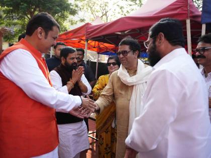 Fadnavis clarifies on toll waiver scheme; Raj Thackeray says ‘blatant lie’ | Fadnavis clarifies on toll waiver scheme; Raj Thackeray says ‘blatant lie’ Fadnavis clarifies on toll waiver scheme; Raj Thackeray says ‘blatant lie’ | Fadnavis clarifies on toll waiver scheme; Raj Thackeray says ‘blatant lie’