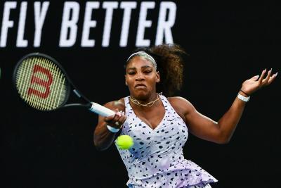 COVID-19: Serena takes up Federer's volley challenge | COVID-19: Serena takes up Federer's volley challenge