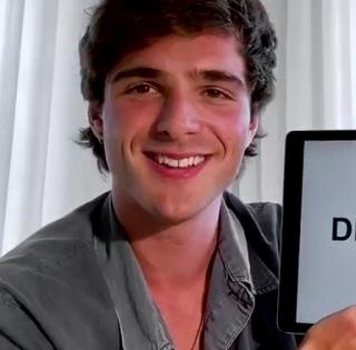 Jacob Elordi's bath water is now a candle | Jacob Elordi's bath water is now a candle