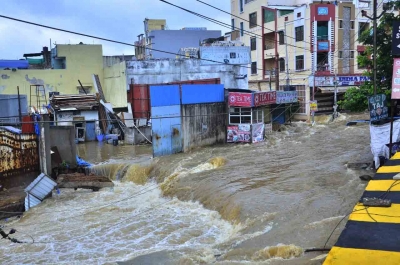 Many colonies in rain battered Hyderabad remain underwater | Many colonies in rain battered Hyderabad remain underwater