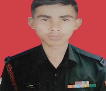 Hundreds bid farewell to Assam braveheart martyred in J&K | Hundreds bid farewell to Assam braveheart martyred in J&K Hundreds bid farewell to Assam braveheart martyred in J&K | Hundreds bid farewell to Assam braveheart martyred in J&K