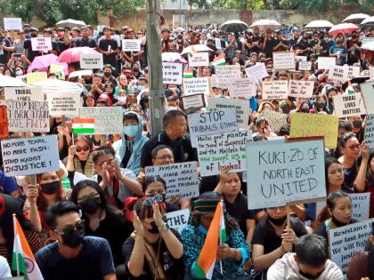 Security outside Amit Shah's house increased after Kuki women's protest | Security outside Amit Shah's house increased after Kuki women's protest Security outside Amit Shah's house increased after Kuki women's protest | Security outside Amit Shah's house increased after Kuki women's protest
