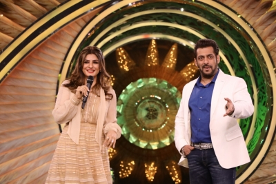 'BB 15': Raveena Tandon asks contestants to nominate guilty ones; Shamita, Abhijit in ugly fight | 'BB 15': Raveena Tandon asks contestants to nominate guilty ones; Shamita, Abhijit in ugly fight