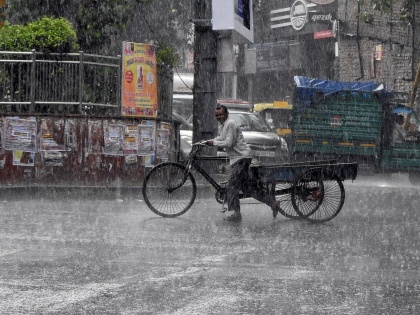 Delhi records max temp of 37.2 degree C, rain likely from June 25 | Delhi records max temp of 37.2 degree C, rain likely from June 25